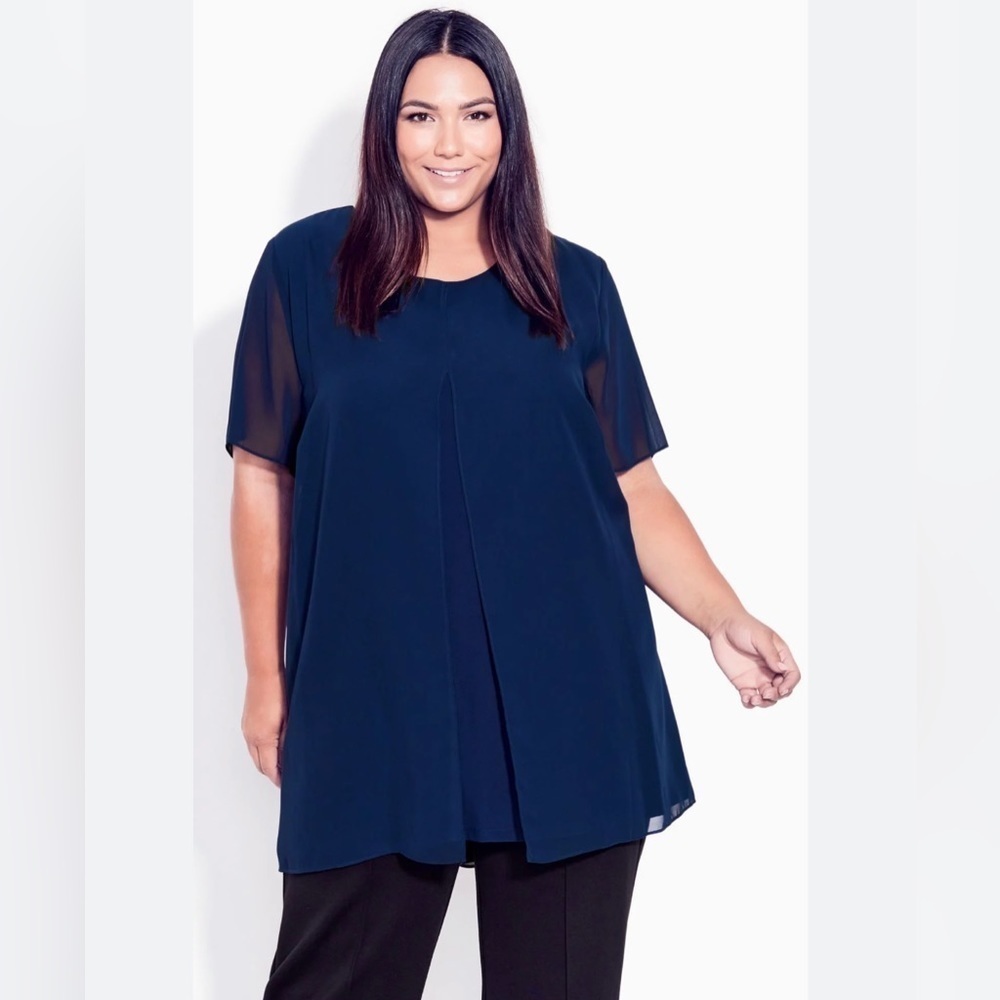 Avenue Studio Women's Plus Size 30/32 (4XL) Liv Overlay Mixed Media Top Navy NWT